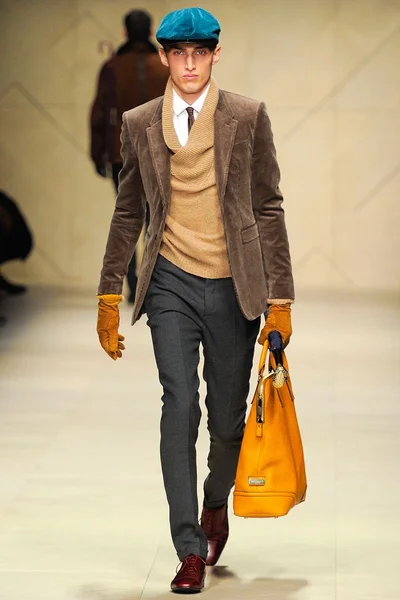 Look 23